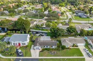 140 SW 126th Ave, Plantation, FL 33325 - Photo 35