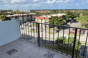 4164 Inverrary Dr, Lauderhill, FL 33319 - Photo 15