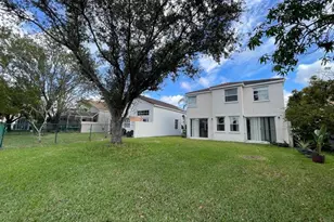 140 NW 151st Ave, Pembroke Pines, FL 33028 - Photo 13