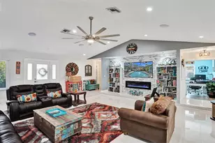 5076 NW 84th Rd, Coral Springs, FL 33067 - Photo 7