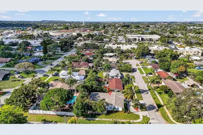 954 SE 7th St, Deerfield Beach, FL 33441 - Photo 35