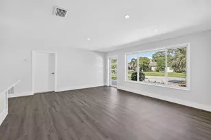 954 SE 7th St, Deerfield Beach, FL 33441 - Photo 5