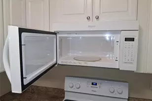 5720 NE 22nd Way, Fort Lauderdale, FL 33308 - Photo 5