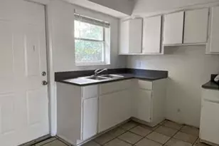 140 NW 40th St, Oakland Park, FL 33309 - Photo 3