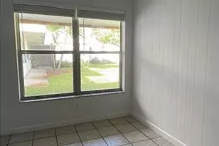 140 NW 40th St, Oakland Park, FL 33309 - Photo 11