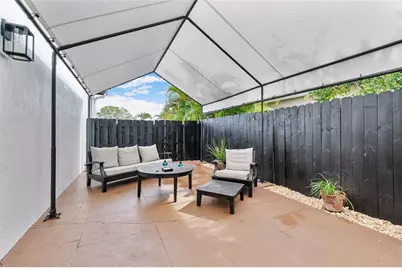 8211 NW 74th Ave, Tamarac, FL 33321 - Photo 29