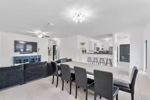 8211 NW 74th Ave, Tamarac, FL 33321 - Photo 5