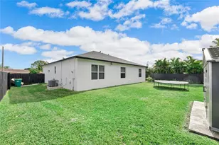 8211 NW 74th Ave, Tamarac, FL 33321 - Photo 35