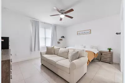 8211 NW 74th Ave, Tamarac, FL 33321 - Photo 19