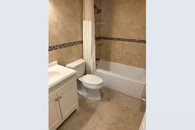 1889 S Ocean Dr, Unit #412, Hallandale Beach, FL 33009 - Photo 5