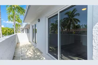 3827 NE 166th St, North Miami Beach, FL 33160 - Photo 19