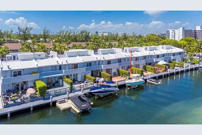 3827 NE 166th St, North Miami Beach, FL 33160 - Photo 31