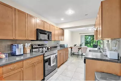 9851  Riverside Dr, Coral Springs, FL 33071 - Photo 9