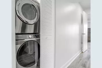 3827 NE 166th St, North Miami Beach, FL 33160 - Photo 15