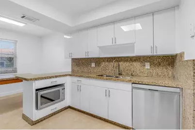 3827 NE 166th St, North Miami Beach, FL 33160 - Photo 9