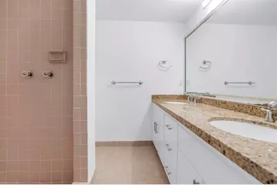 3827 NE 166th St, North Miami Beach, FL 33160 - Photo 19