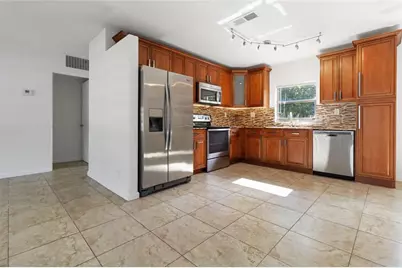 500 NE 61st Ct, Fort Lauderdale, FL 33334 - Photo 11