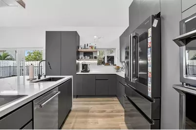 1051 NW 124th Ter, Sunrise, FL 33323 - Photo 25