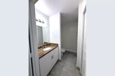 [Address not provided], Lauderdale Lakes, FL 33309 - Photo 13