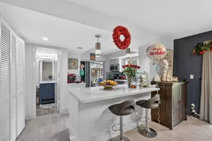 209 Wimbledon Lake Dr Unit, Plantation, FL 33324 - Photo 3