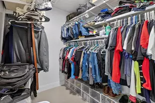 18840 NW 57th Ave, Hialeah, FL 33015 - Photo 35