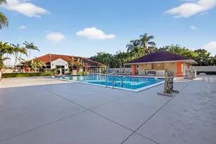 18840 NW 57th Ave, Hialeah, FL 33015 - Photo 39