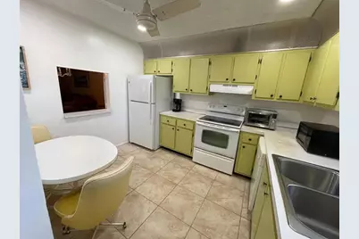 127  Amherst Ln, Unit #127, Lake Worth, FL 33467 - Photo 7