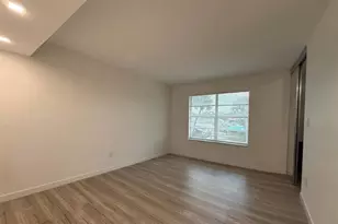 809 W Oakland Park Blvd, Oakland Park, FL 33311 - Photo 5