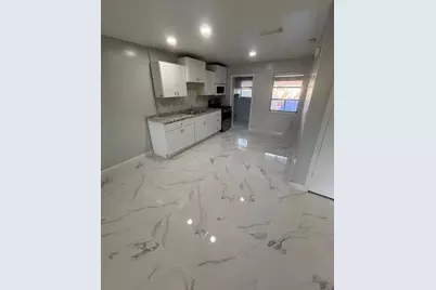 268 NE 41st St, Oakland Park, FL 33334 - Photo 1