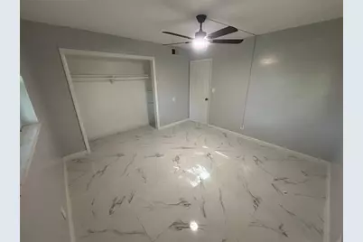 268 NE 41st St, Oakland Park, FL 33334 - Photo 5