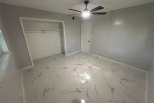 268 NE 41st St, Oakland Park, FL 33334 - Photo 5