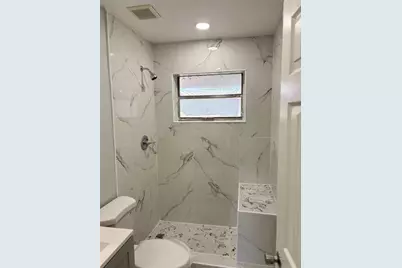 268 NE 41st St, Oakland Park, FL 33334 - Photo 11