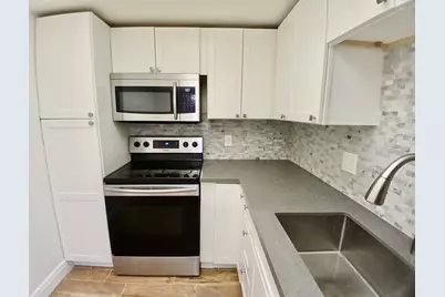 5951  Wellesley Park Dr, Unit #201, Boca Raton, FL 33433 - Photo 3