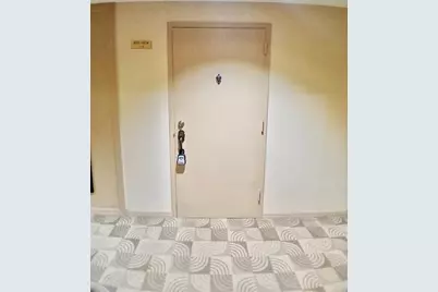 5951  Wellesley Park Dr, Unit #201, Boca Raton, FL 33433 - Photo 21