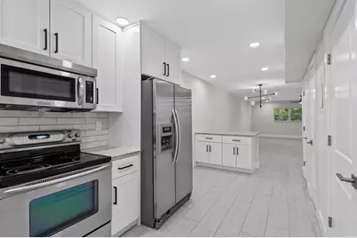 1339 NE 4 Ave, Unit #Upstairs, Fort Lauderdale, FL 33304 - Photo 3