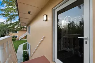 1940 NE 2nd Ave, Wilton Manors, FL 33305 - Photo 23