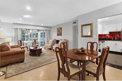 1940 NE 2nd Ave, Unit #J218, Wilton Manors, FL 33305 - Photo 9