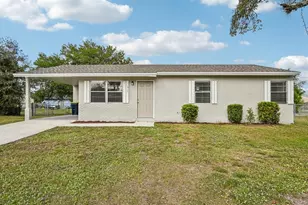 913 SE 8th St, Stuart, FL 34994 - Photo 1