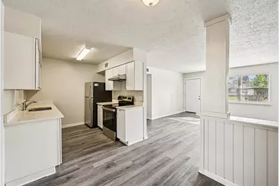 913 SE 8th St, Stuart, FL 34994 - Photo 9