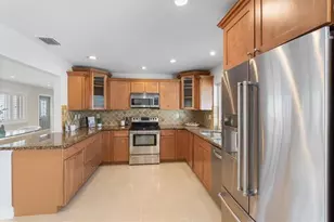 5841 NE 14th Terrace, Fort Lauderdale, FL 33334 - Photo 9