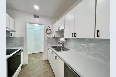 400 N Riverside Dr, Unit #403, Pompano Beach, FL 33062 - Photo 13