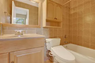 2124 NE 9th Ave, Wilton Manors, FL 33305 - Photo 19