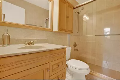 2124 NE 9th Ave, Unit #2124, Wilton Manors, FL 33305 - Photo 23