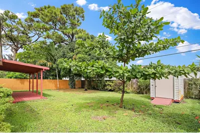 699 NE 40th St, Oakland Park, FL 33334 - Photo 31