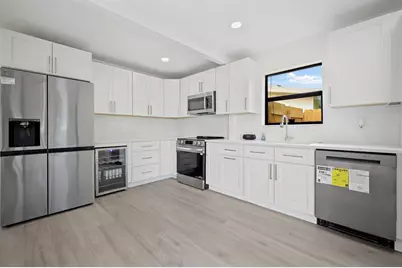 699 NE 40th St, Oakland Park, FL 33334 - Photo 9