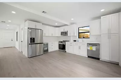 699 NE 40th Street, Fort Lauderdale, FL 33334 - Photo 1