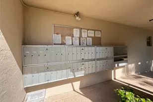 212 Oxford 400, West Palm Beach, FL 33417 - Photo 23