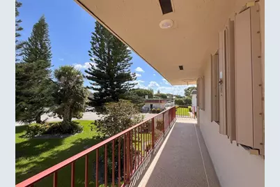 212  Oxford 400, Unit #212, West Palm Beach, FL 33417 - Photo 17