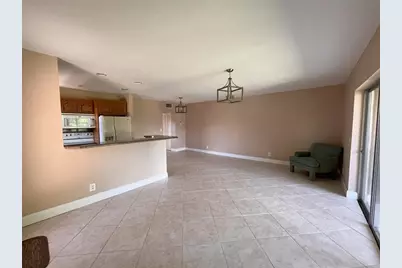 212  Oxford 400, Unit #212, West Palm Beach, FL 33417 - Photo 5