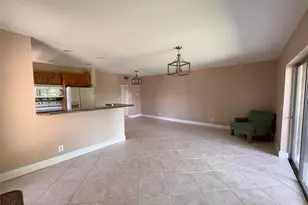 212 Oxford 400, West Palm Beach, FL 33417 - Photo 5